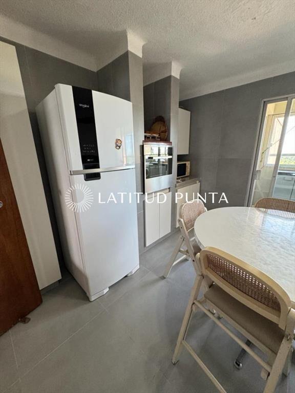Piso alto en Roosevelt, 3 dormitorios más
