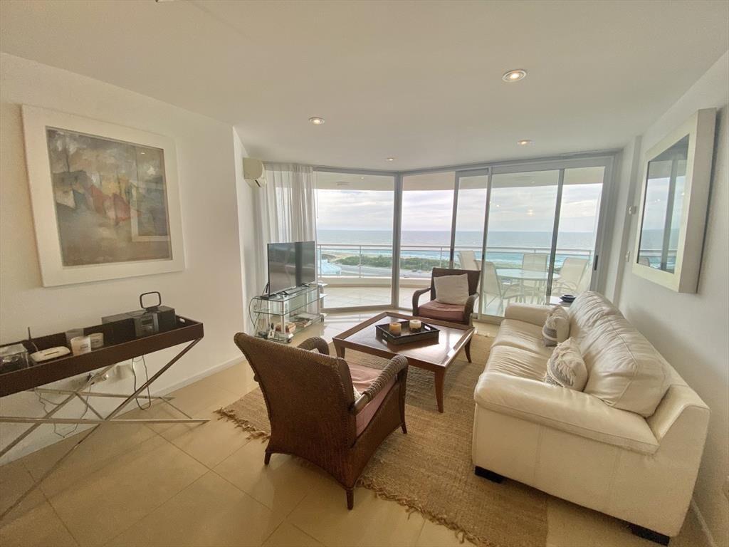 VENTA APARTAMENTO 3 DORMITORIOS + DEPENDENCIA - SOL Y LUNA