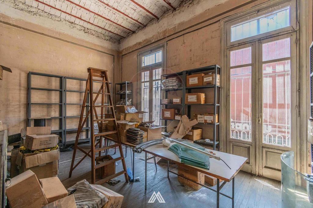 Venta gran local / padrón con 3 unidades en Centro