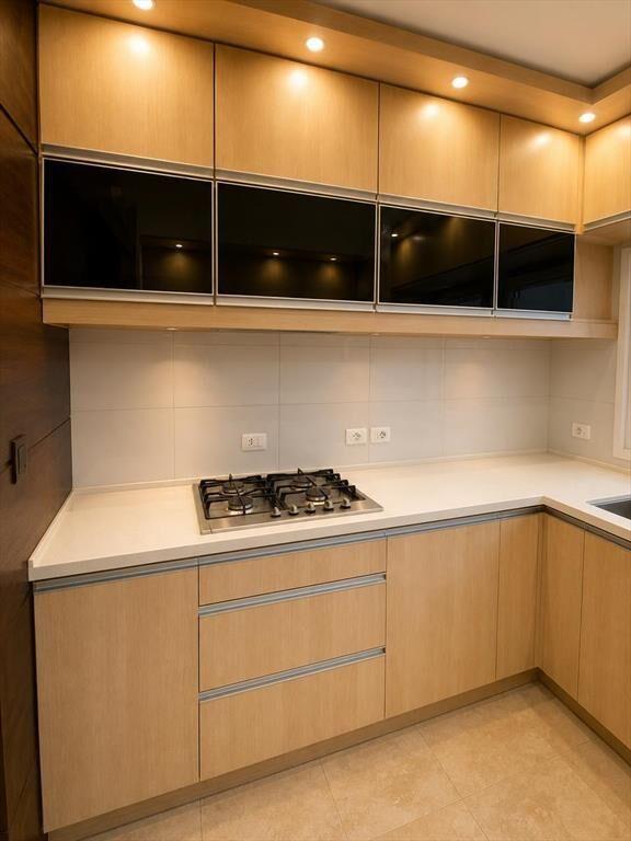 Venta Apartamento 2 dormitorios, balcón, cochera y terraza