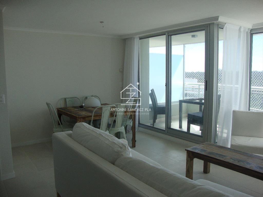 APARTAMENTO EN TORRE CON TODOS LOS SERVICIOS. A METROS DE P