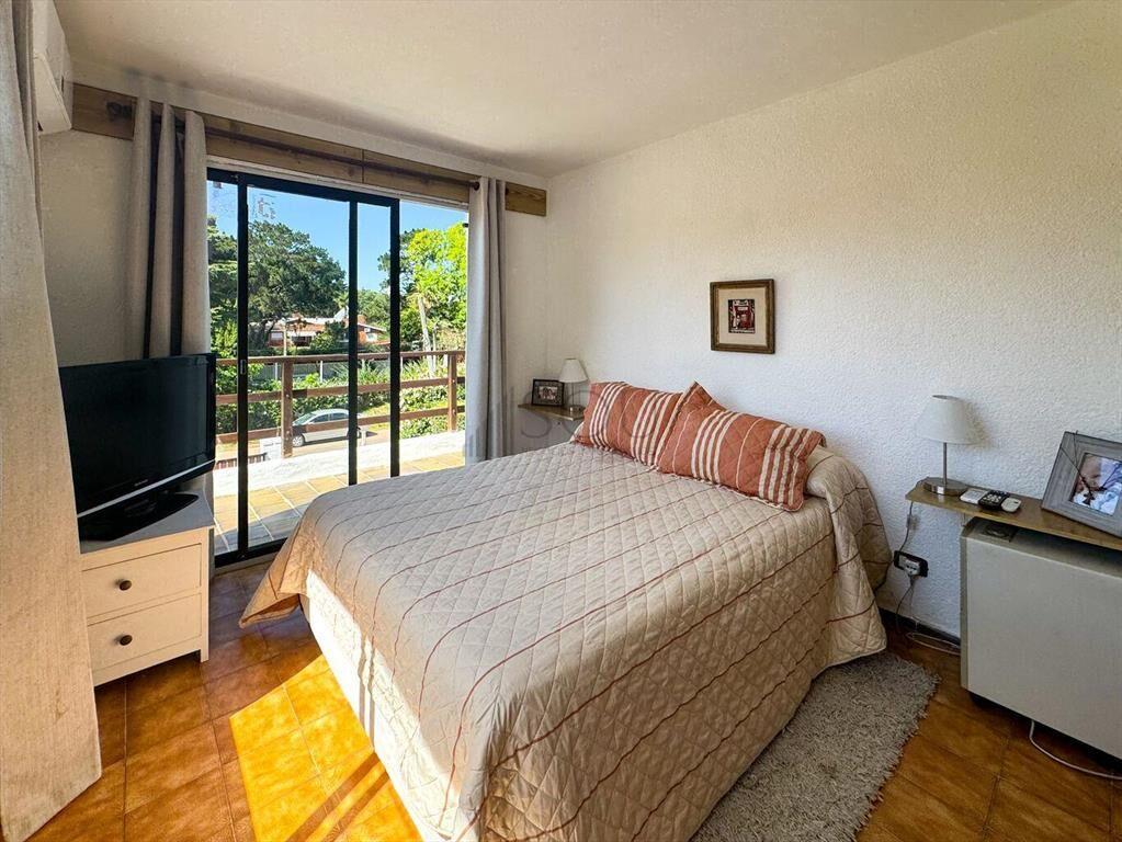 Venta Casa 6 Dormitorios Barrio Cantegril Punta Del Este