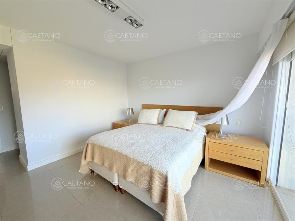 Apartamento en Punta del Este, Mansa