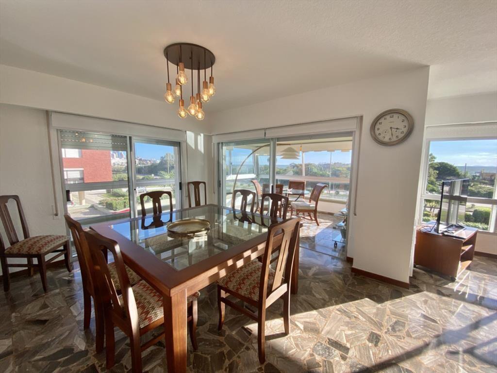 VENTA APARTAMENTO 4 DORMITORIOS, MALECON IV- PUNTA DEL ESTE