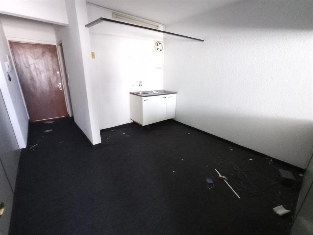 Oficina -Oficina en Ciudad Vieja, prox Plaza Zabala!!