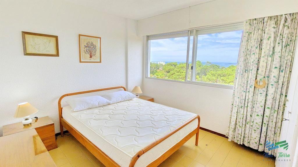 Roosevelt: Apartamento en venta y alquiler.