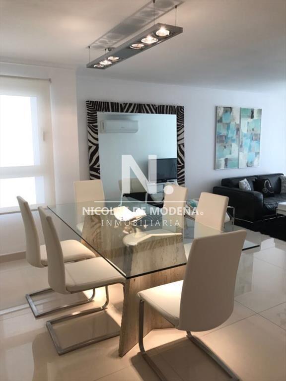Amplio departamento en venta, Punta del Este.