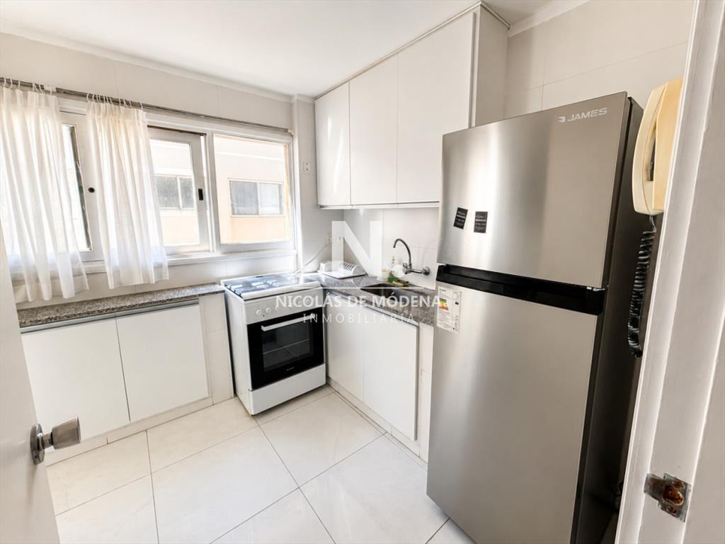 En venta apartamento de 3 dormitorios en Punta al