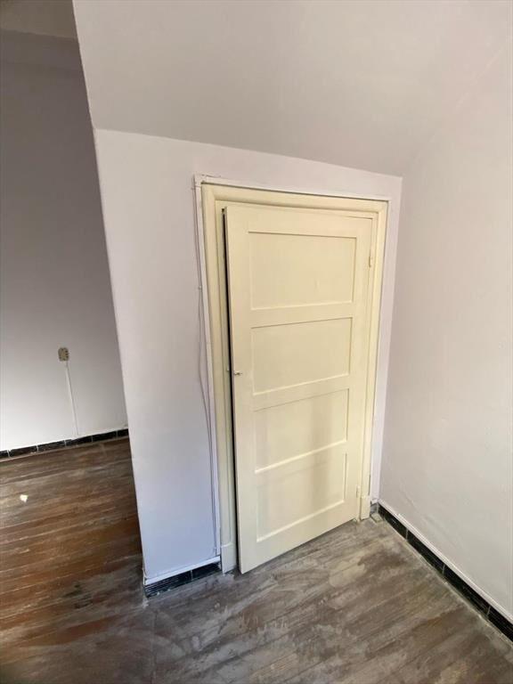 VENTA CASA PH 3 DORMITORIOS, AMPLIO TERRENO PARA EDIFICAR.