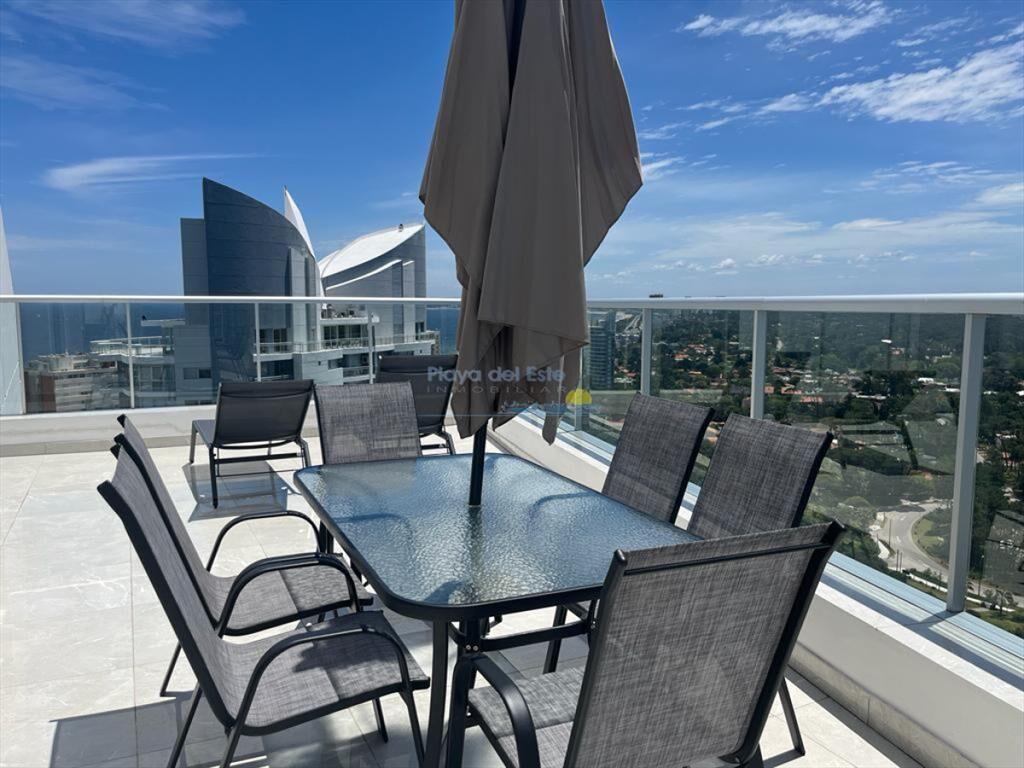 Penthouse en Miami Boulevard 3 dormitorios mas de