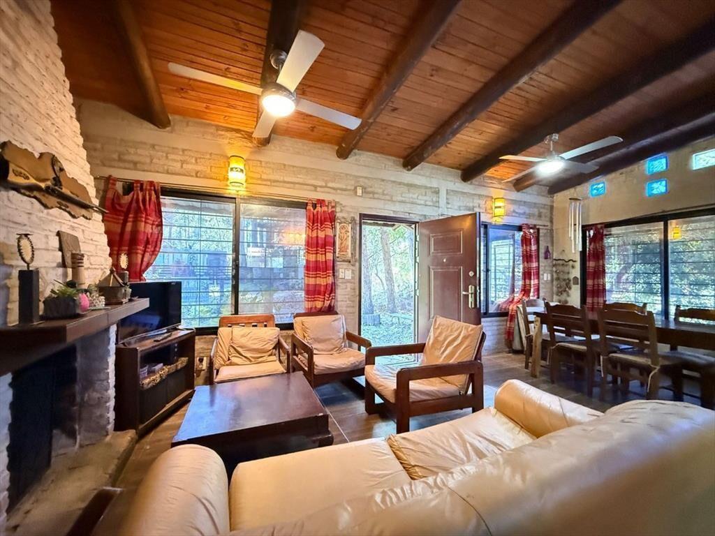 SE VENDE CASA 2 DORMITORIOS, BARBACOA GUAZUVIRA