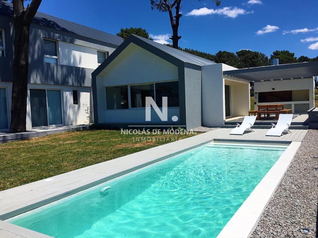 Hermosa casa en venta en José Ignacio de 5
