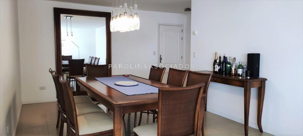 Apartamento en venta de 3 dormitorios en Sol y