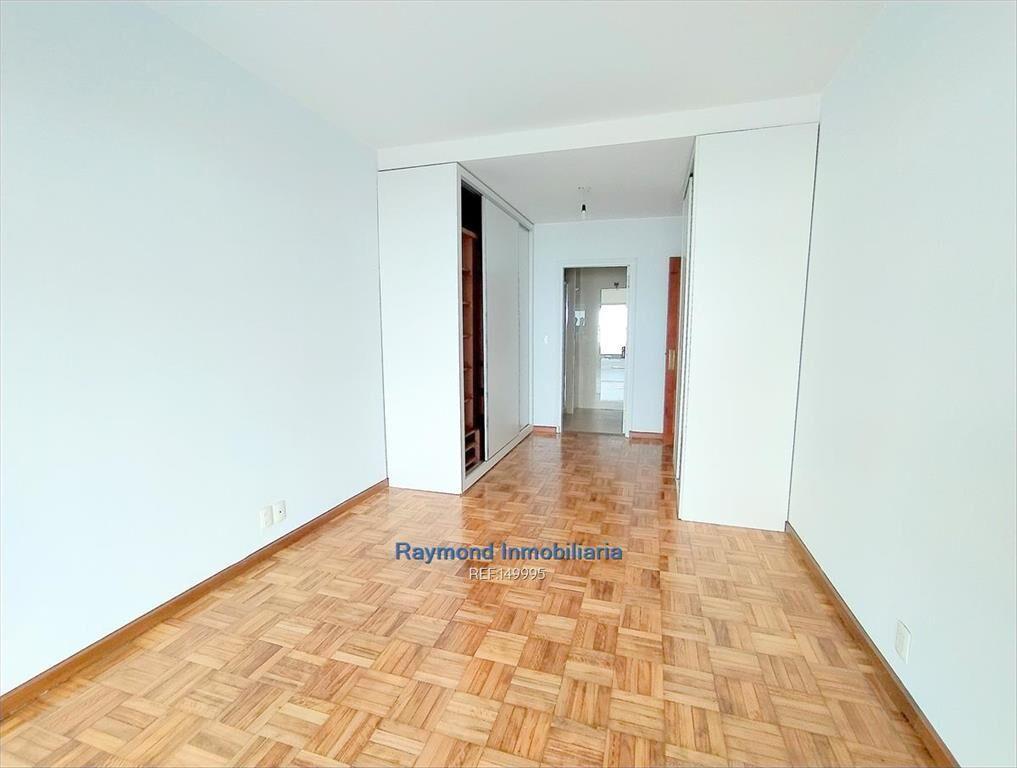 Venta Apartamento Pocitos 3 Dormitorios 4 Baños Servicio Lo