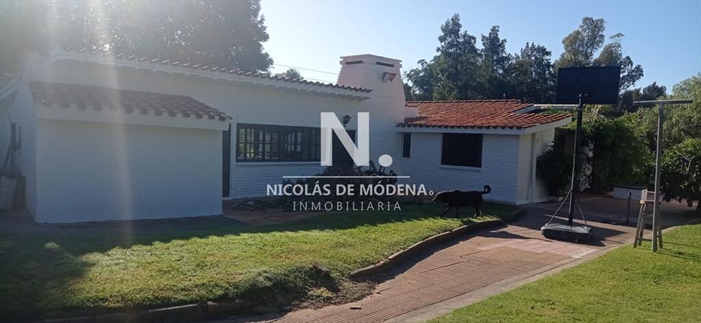 Vende Chacra amplio, con casa de 3 dormitorios en