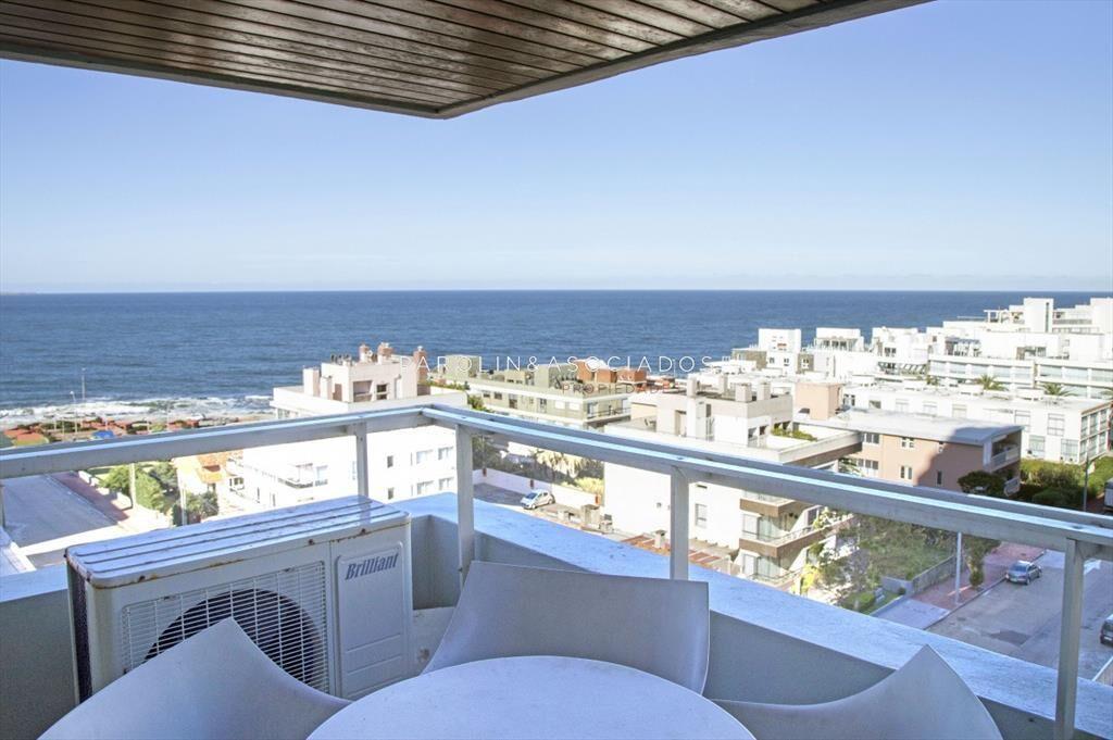 Apartamento en venta de 2 dormitorios en edificio