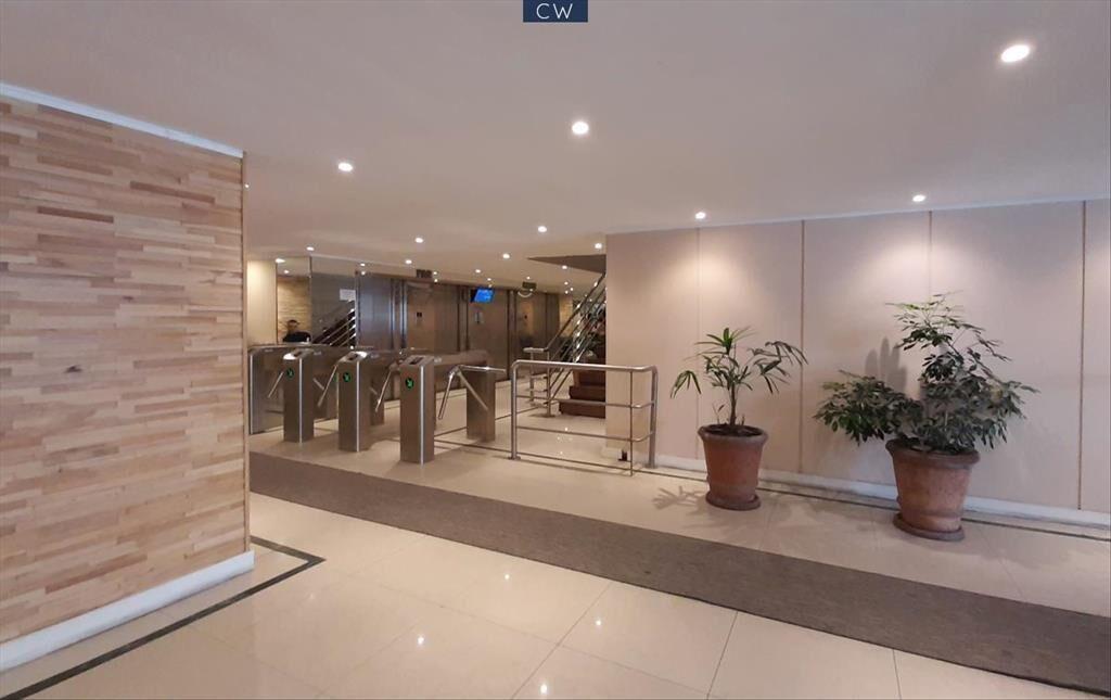 - ALQUILER - VENTA - OFICINA - CENTRO - PLAZA CAGANCHA -