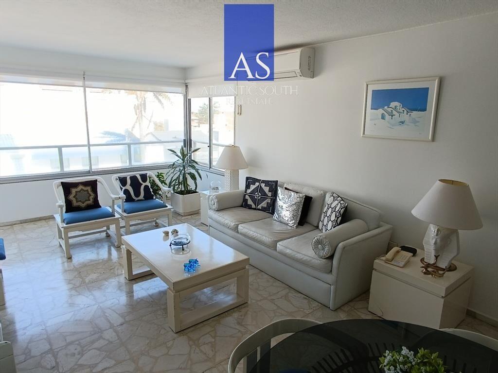 Apartamento 2 dormitorios + dependencia con en