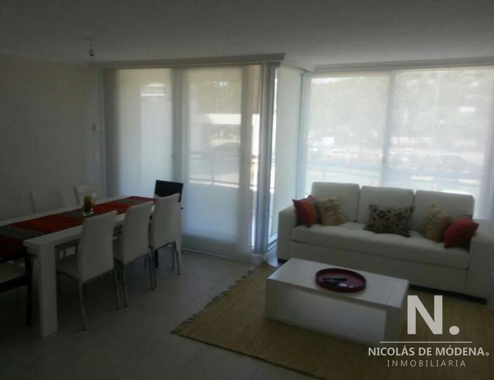 Apartamento de 2 dormitorios en Edificio Ocean Drive , Punt