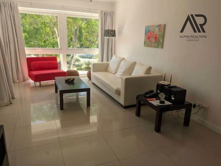 Apartamento en venta c/ cochera en Solanas