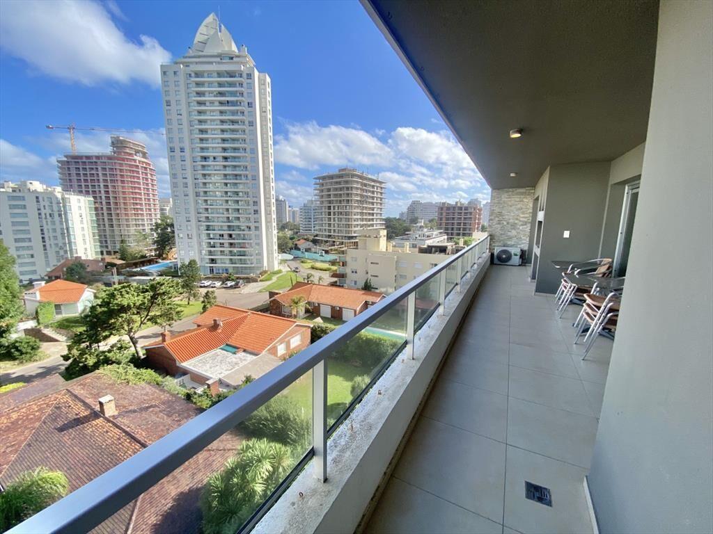 VENTA APARTAMENTO 3 DORMITORIOS EDIFICIO MOON
