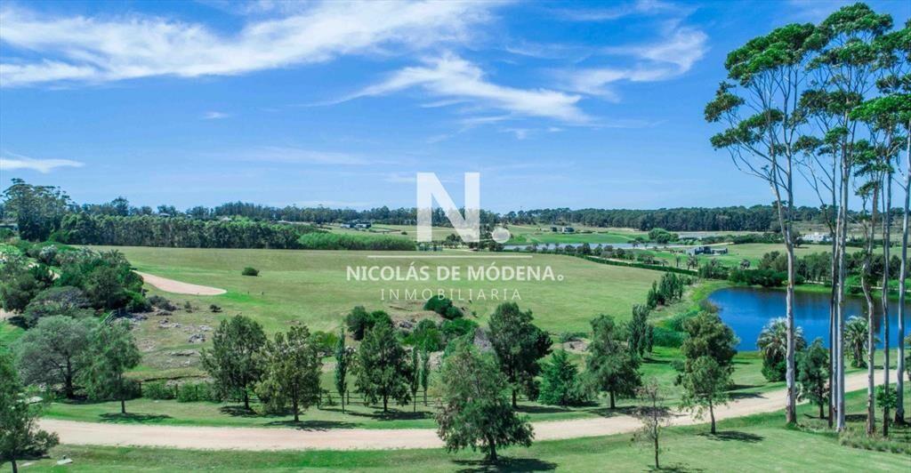 Oportunidad de Lote en Barrio Privado Laguna