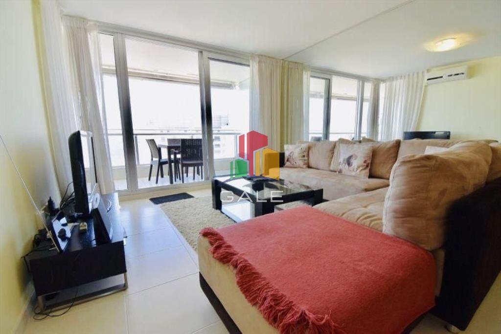 Apartamento en alquiler Playa Mansa 2 dormitorios SEASONS