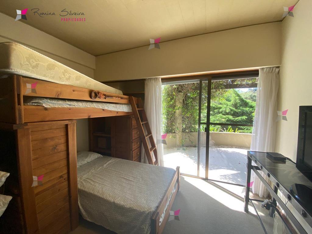 Casa en Rincón del Indio 5 dormitorios con