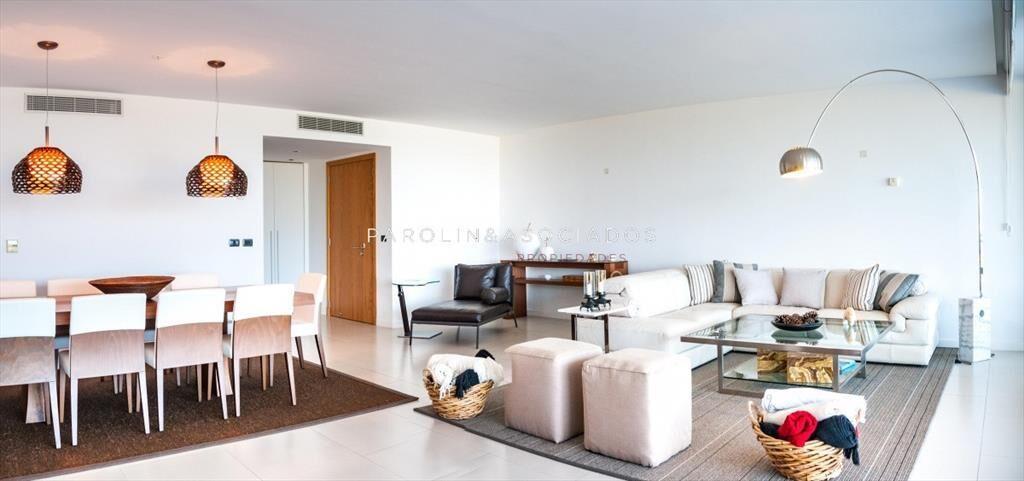 Apartamento en venta en planta baja en Tiburón