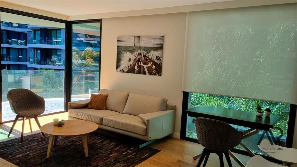 Venta De Amplio Apartamento 1 Dormitorios + Garaje Y Box...
