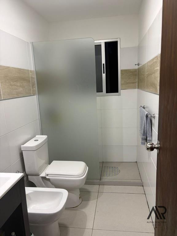 Casa en venta c/ cochera en Cuchilla Alta