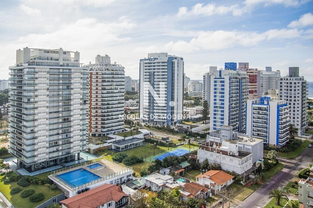 En modeno edificio con amenities, Playa Braba,