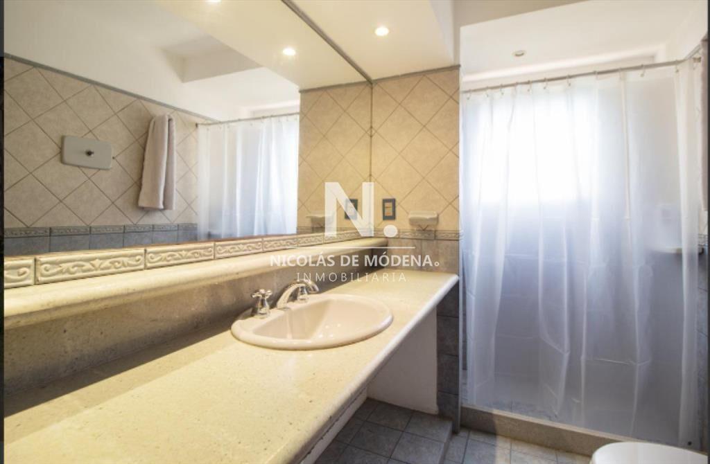 Vende casa de 5 dormitorios en Roosevelt, Punta