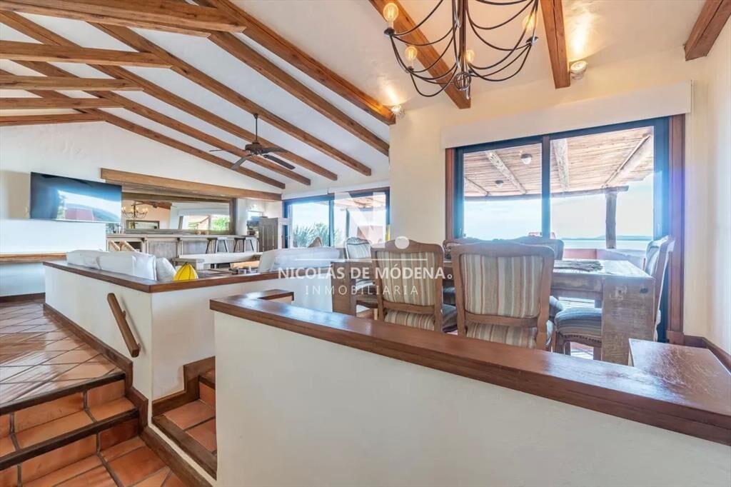 En venta apartamento de 3 dormitorios en Punta