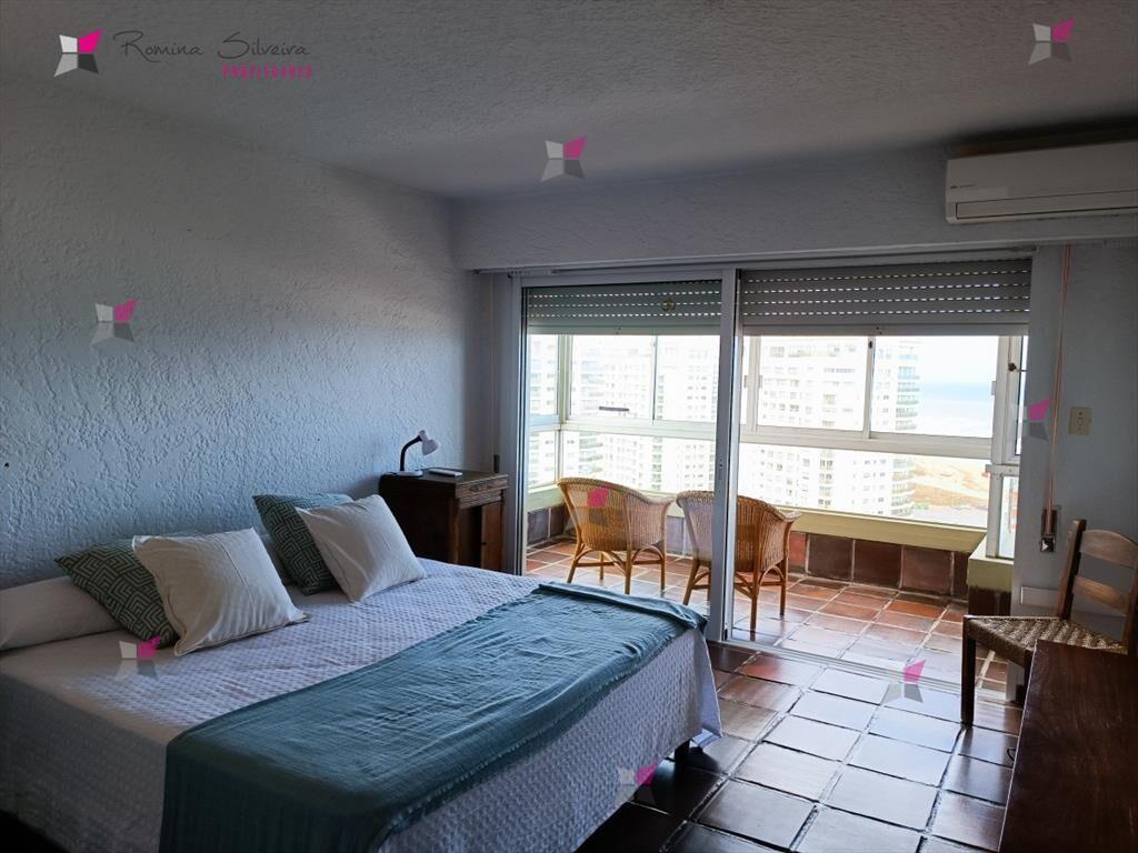 Venta Apartamento 3 Dormitorios y Dependencia,