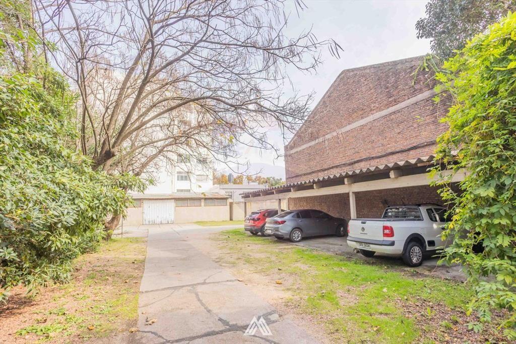 VENTA LOCAL, GRAN TERRENO, EN LA COMERCIAL