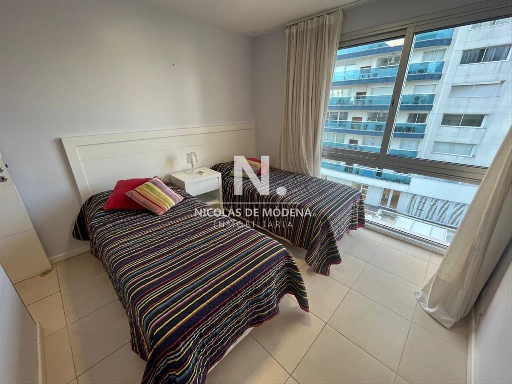 Apartamento en Venta de 3 dormitorios en Playa ,