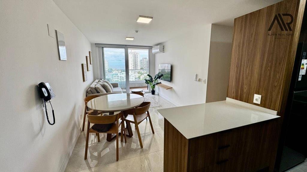 Apartamento en venta c/ cochera en Playa Brava