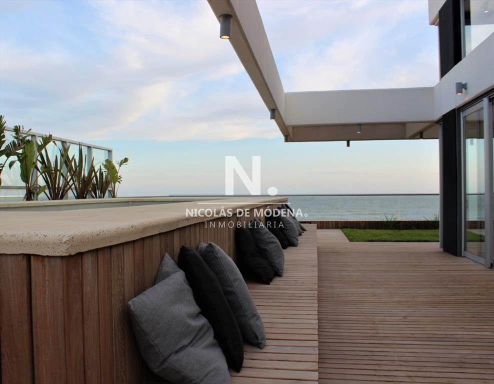 Exclusivo Penthouse en torre de Categoria