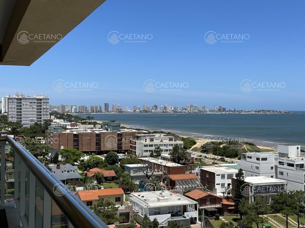Espectacular apartamento en Mansa Punta del Este,