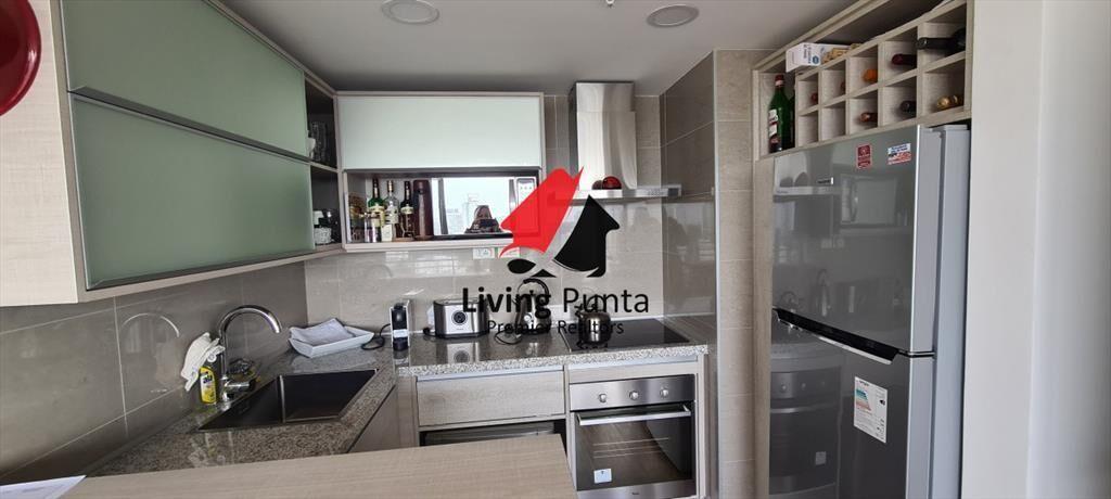Apartamento en piso 19