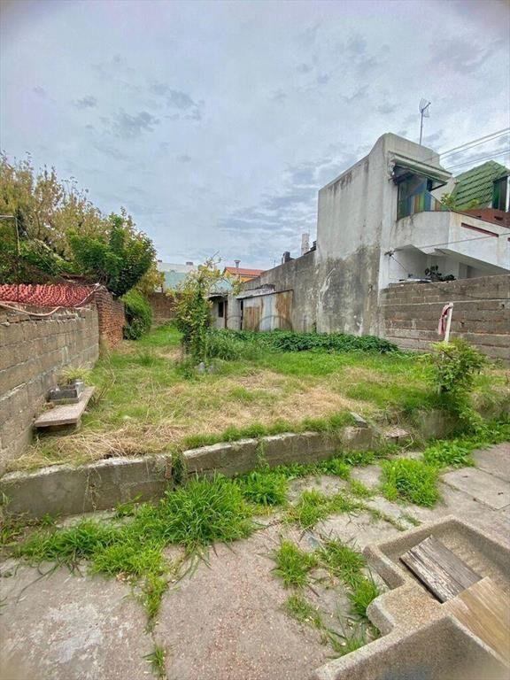 VENTA CASA A RECICLAR 3 DORMITORIOS GRAN TERRENO BELVEDERE