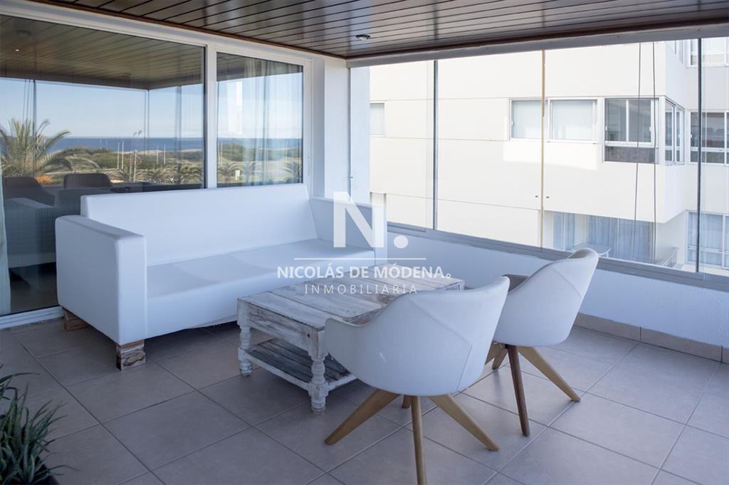 En venta Elegante apartamento en San Rafael, del