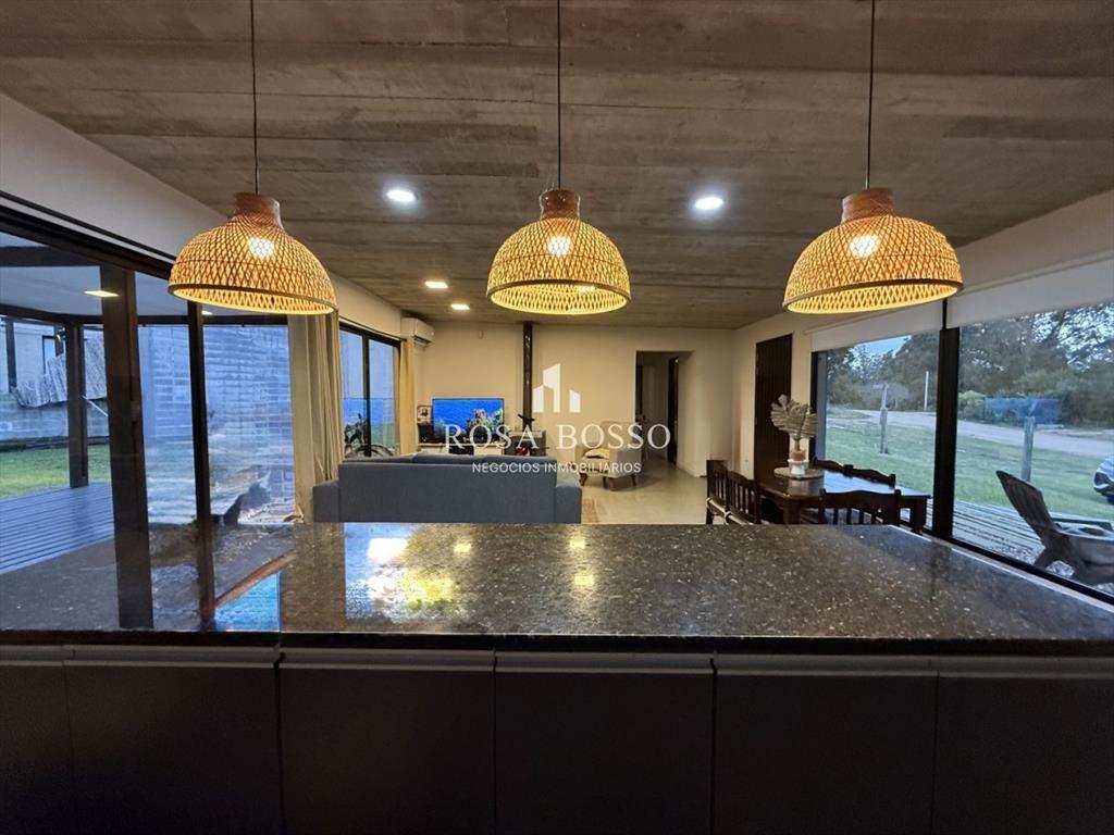 Venta Casa 3 dormitorios Punta Colorada Piriapolis