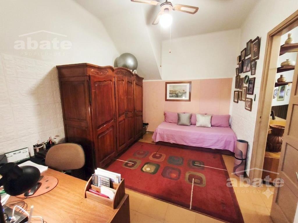 Casa en Venta en La Blanqueada, 2 dormitorios, patio y parr