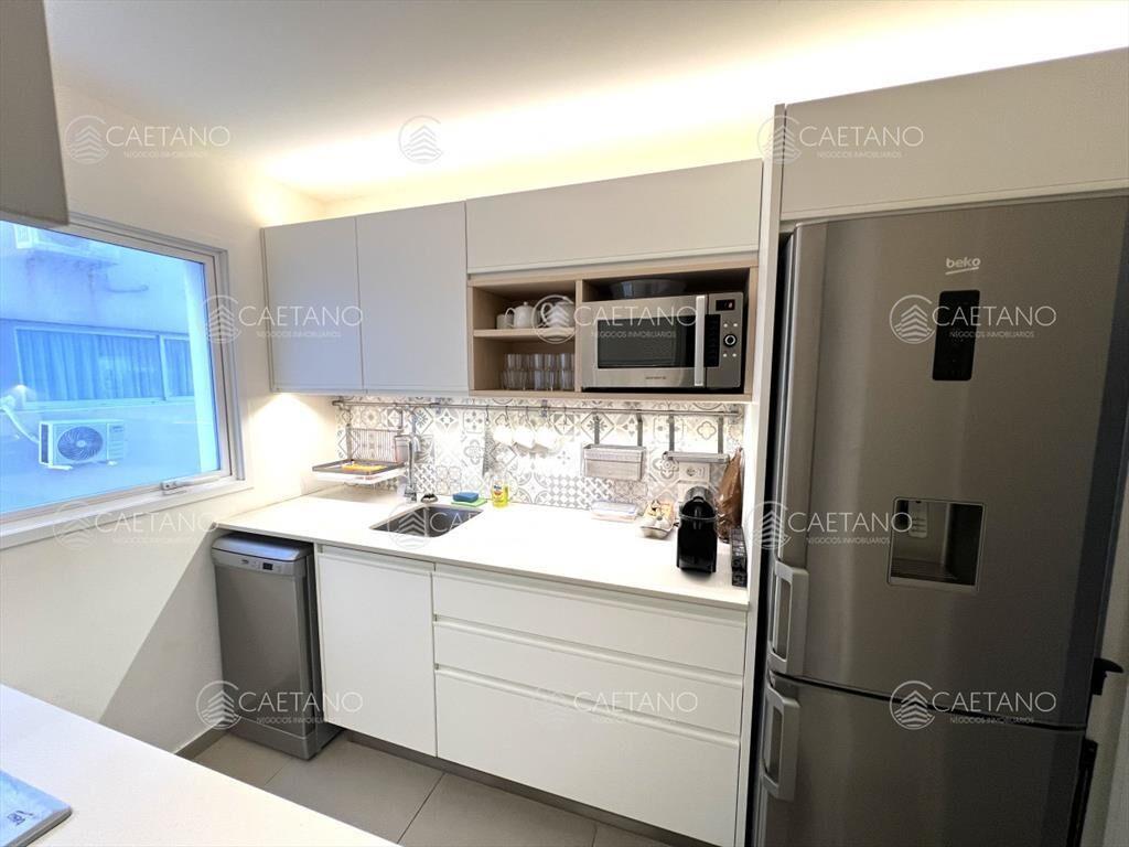 Venta apartamento 2 dormitorios. Playa brava Punta del Este
