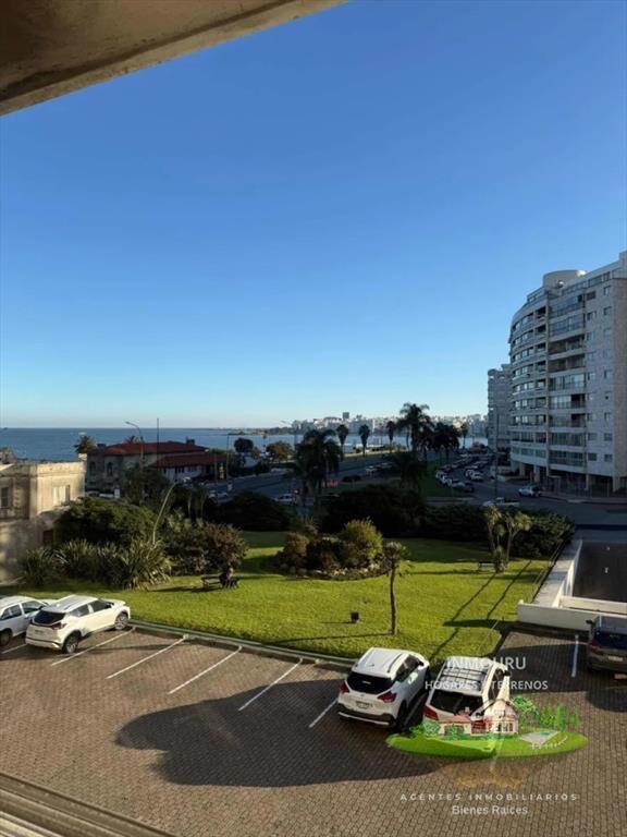 Se alquila apartamento de 2 dormitorios en Puertito del Buc