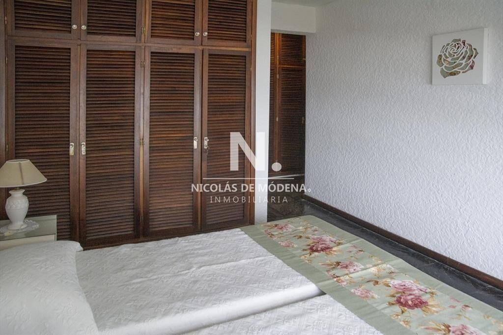 Apartamento en Venta de 3 dormitorios en parada 2