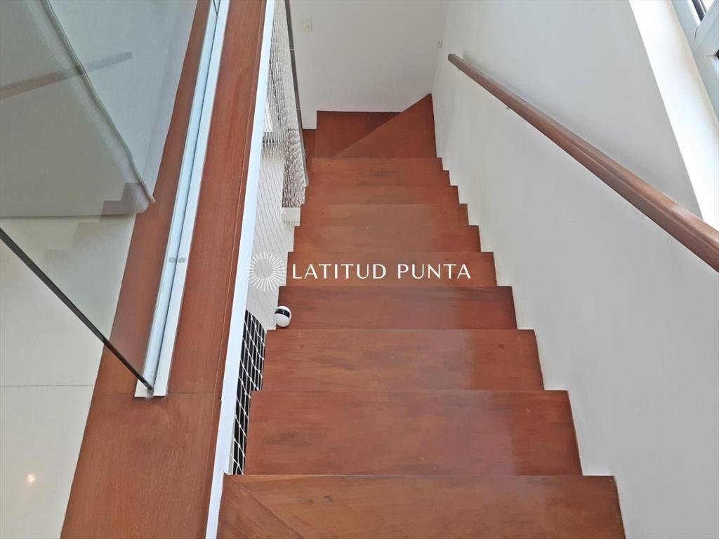 Apartamento dúplex en Rincón del Indio, 2 más