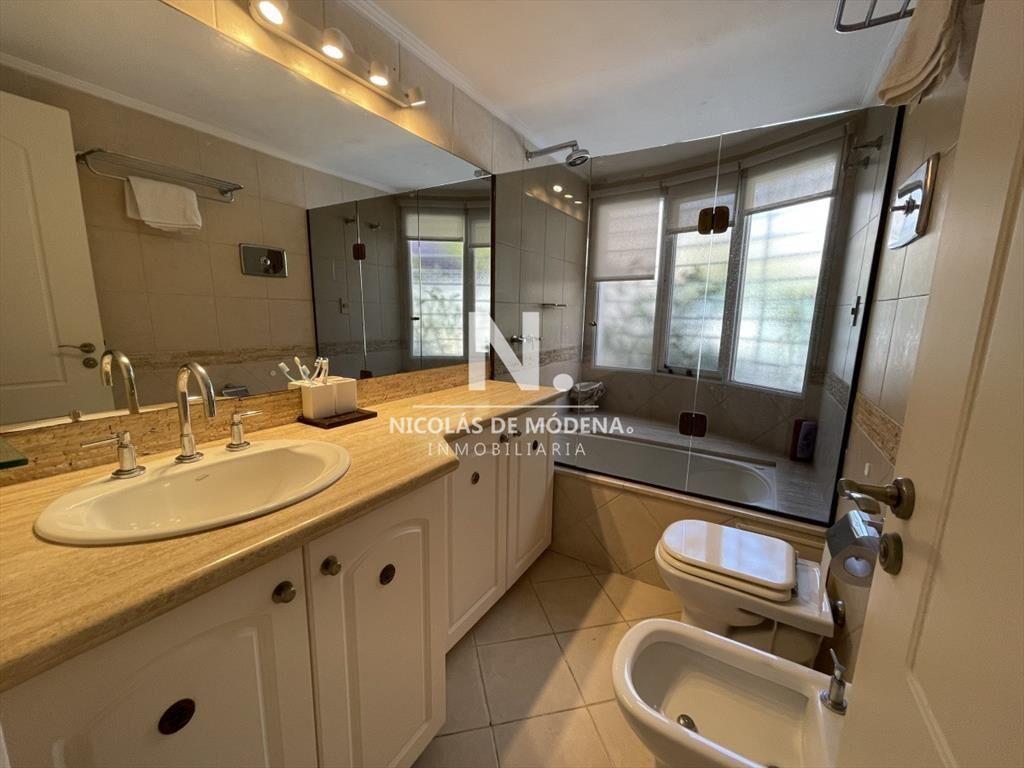 En venta apartamento en Peninsula de 3